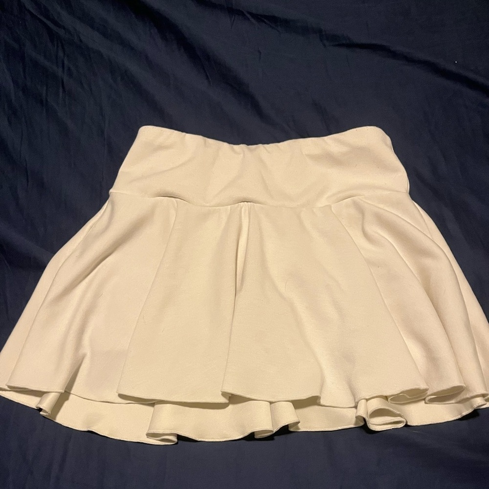 Elegant White Skirt